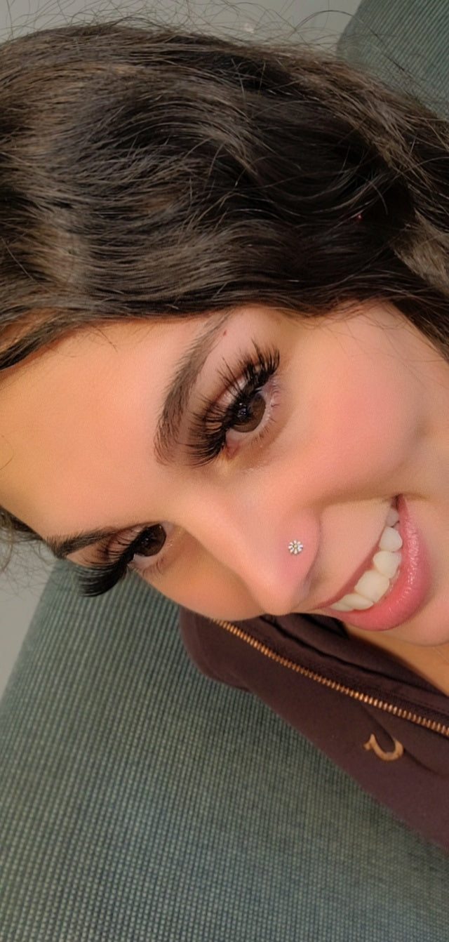 Surgical Steel 20 Gauge L Shape Nose Ring with Dainty Daisy - photo 5