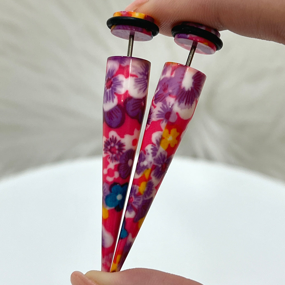 Acrylic 16 Gauge Flower Print Fake Taper Ear Stretcher - Pair - photo 3
