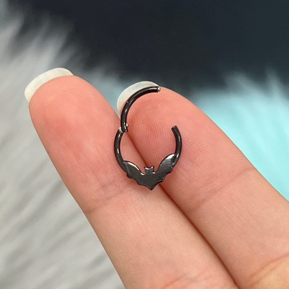 Surgical Steel 16 Gauge Bat Hinged Segment Ring