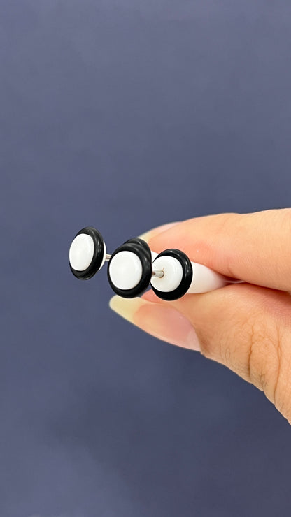 Acrylic White Fake Ear Taper 16G 5mm with Black O-Rings - Pair - photo 3