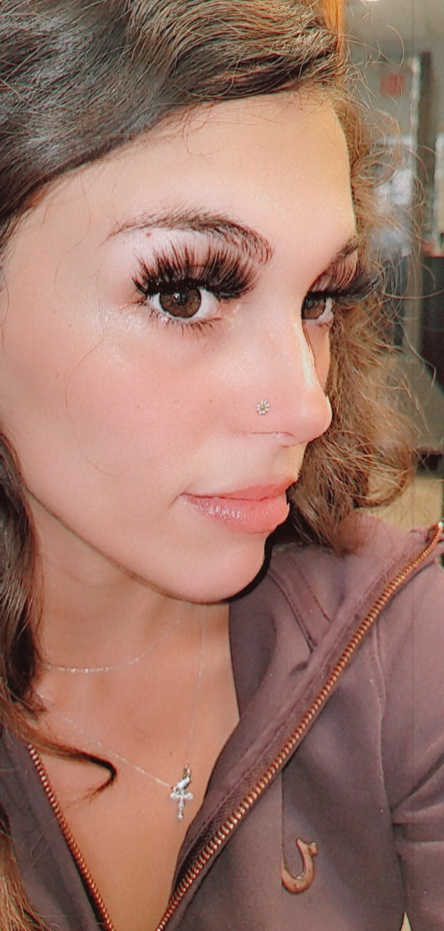 Surgical Steel 20 Gauge L Shape Nose Ring with Dainty Daisy - photo 3