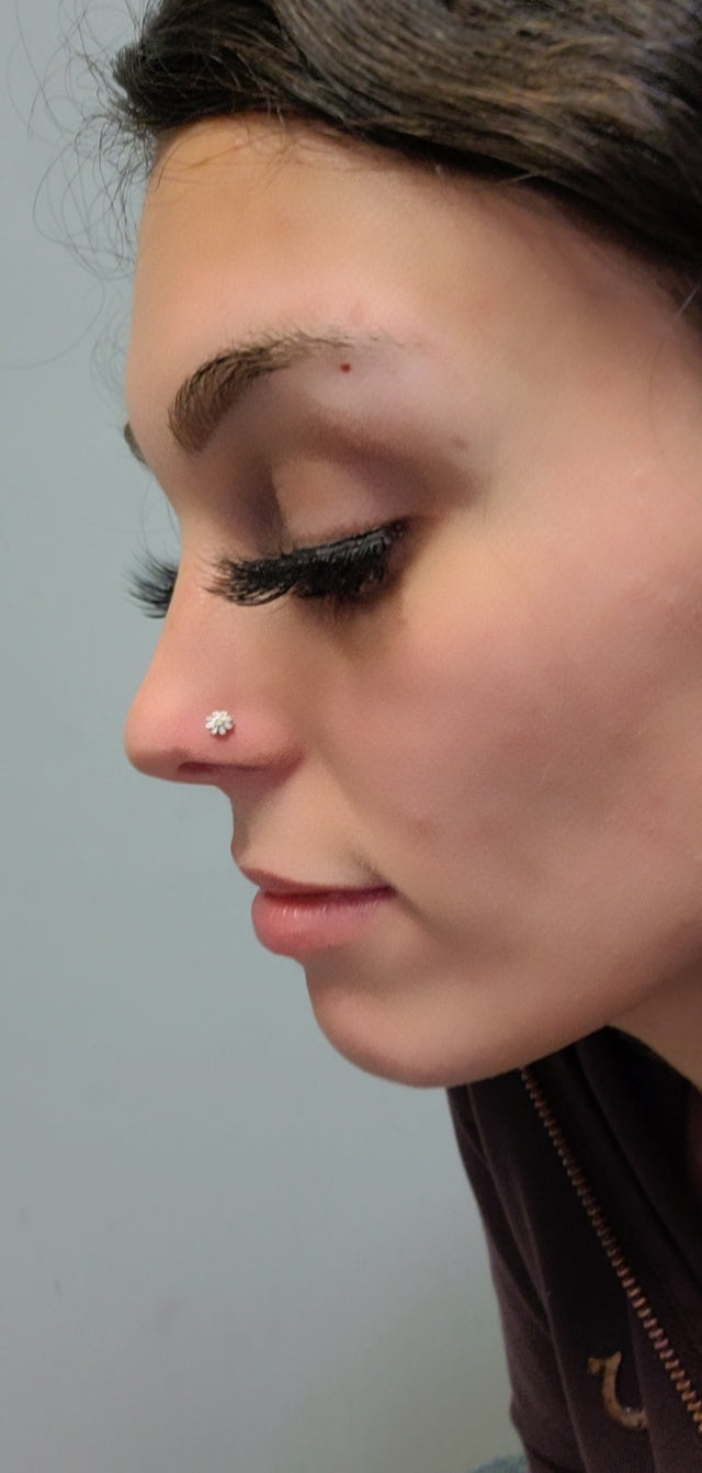 Surgical Steel 20 Gauge L Shape Nose Ring with Dainty Daisy - photo 4