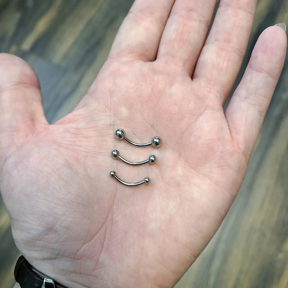 Surgical Steel Curved Barbell Ring 14 Gauge 1/4 to 1" - Kruelty - Photo 3