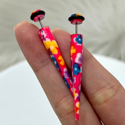 Acrylic 16 Gauge Flower Print Fake Taper Ear Stretcher - Pair - photo 4