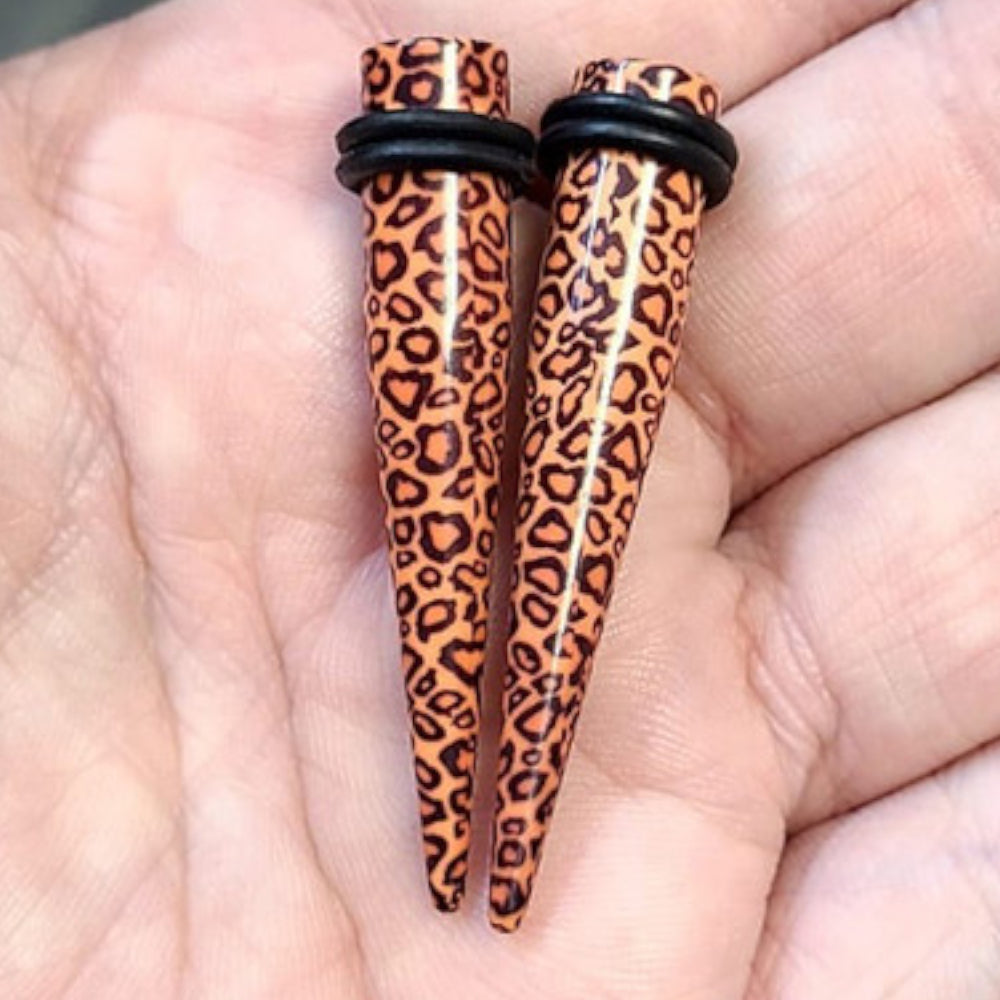 Acrylic 8G to 5/8" Leopard Print Ear Tapers Stretching Kit - 18 Pack